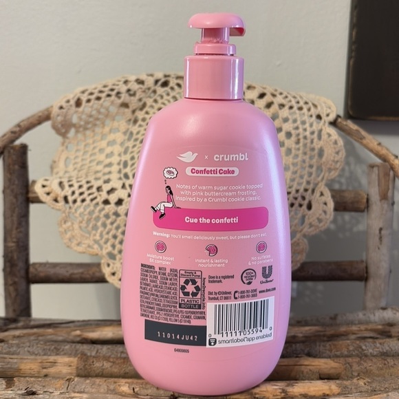 NEW CRUMBL X DOVE LIMITED EDITION CONFETTI CAKE HAND WASH - Picture 3 of 4